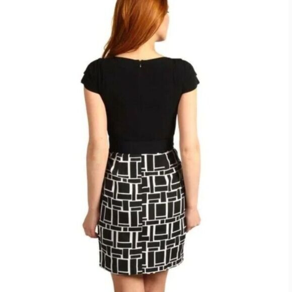 MAX & CLEO / Mixed Media Defined Waist Dress w/ Pockets Geometric Pattern B&W 8 - Picture 8 of 15